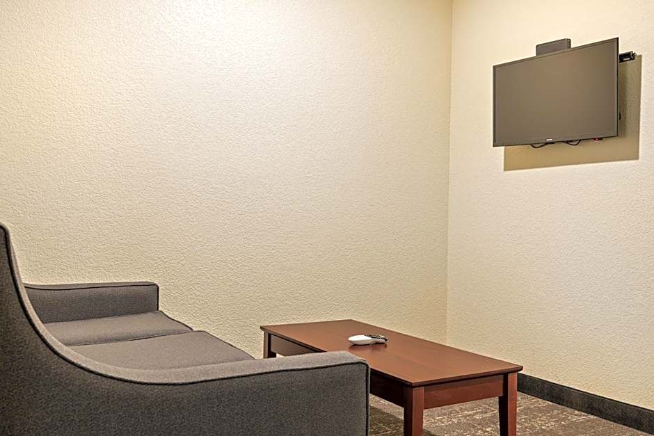 Cobblestone Hotel & Suites - Alpine