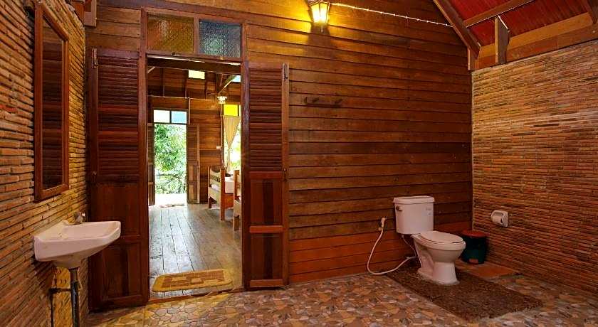 Art's Riverview Lodge