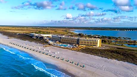 The Lodge at Gulf State Park, A Hilton Hotel
