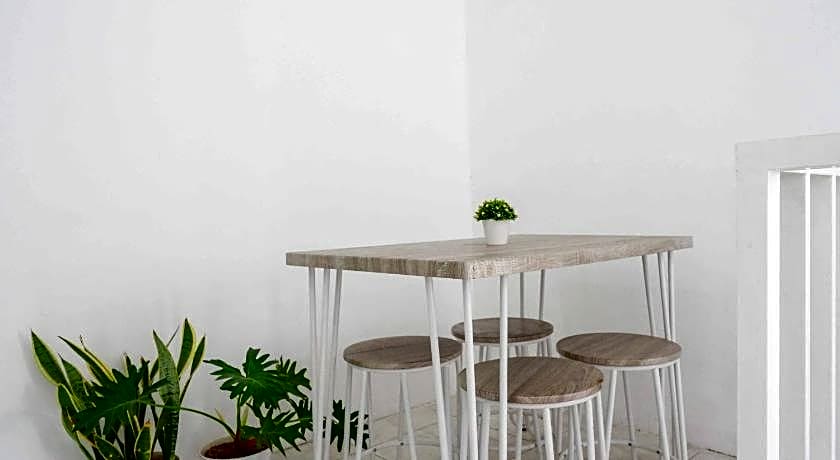 RedDoorz near GOR Jatidiri Semarang