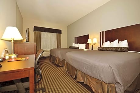 Queen Room with Two Queen Beds and Roll-In Shower - Disability Access/Non-Smoking