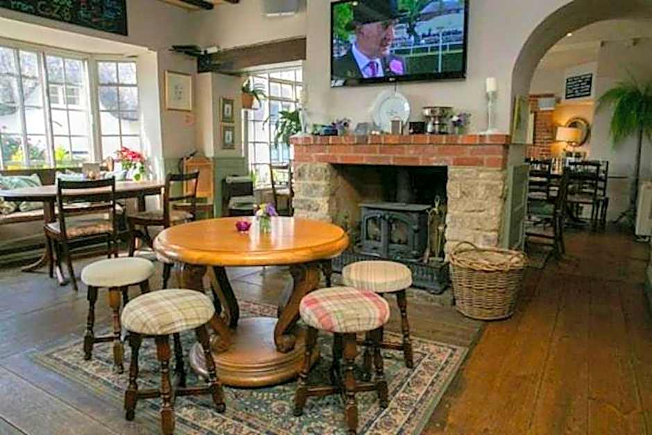 The Rose & Crown, Ashbury