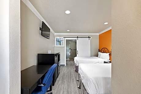 Deluxe Room with 2 Double Beds