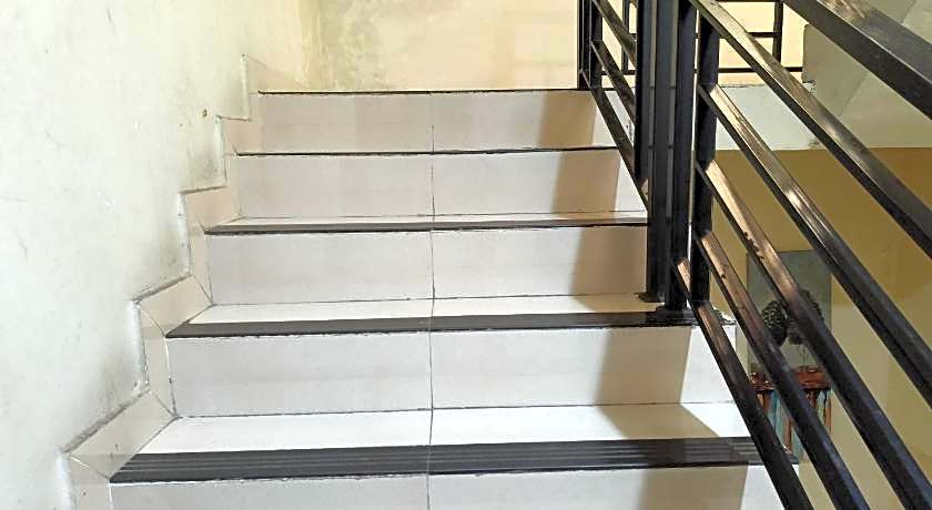 Hotel O Puri Homestay