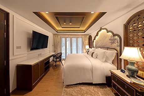 Chino 2-Bedroom Family Suite