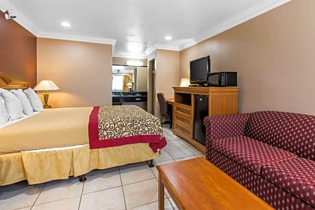 1 King Bed, Choice Room, Suite, Nonsmoking
