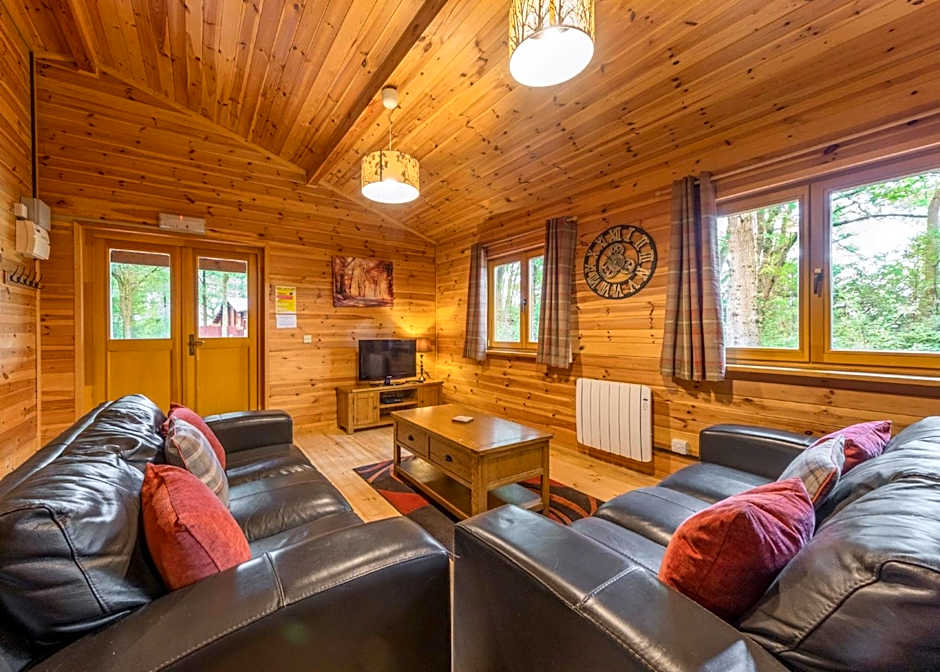 Woodland Park Lodges