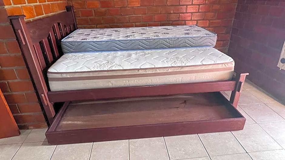 Chalé Lazer Gravatá com 3 suítes - na Suíça Brasileira