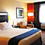 Holiday Inn Express Bakersfield By IHG