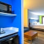 Holiday Inn Express Hotel & Suites Woodbridge