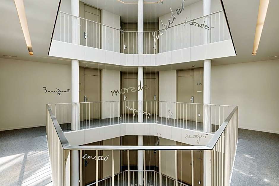 Sercotel Amister Art Hotel