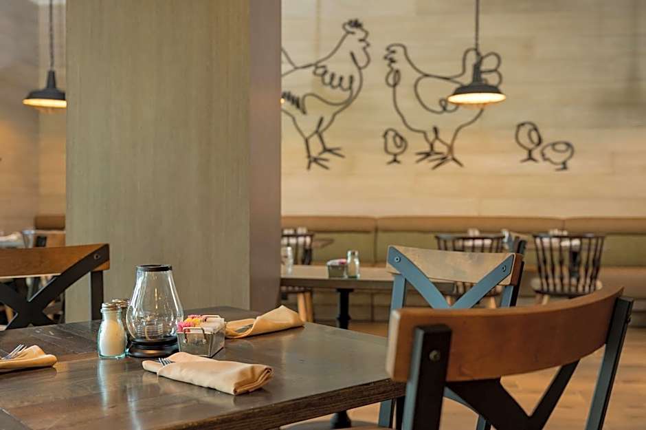 Knott's Berry Farm Hotel