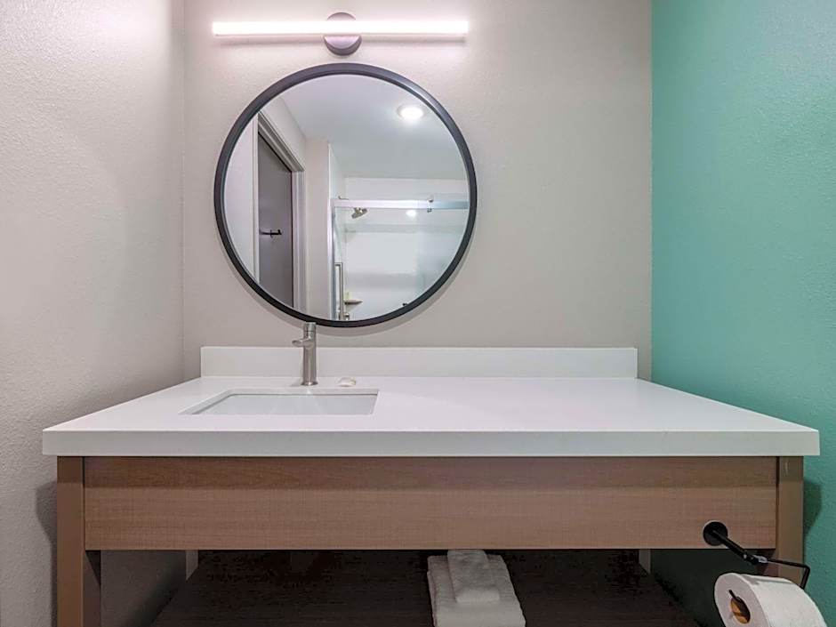 ECHO Suites Extended Stay by Wyndham Spartanburg