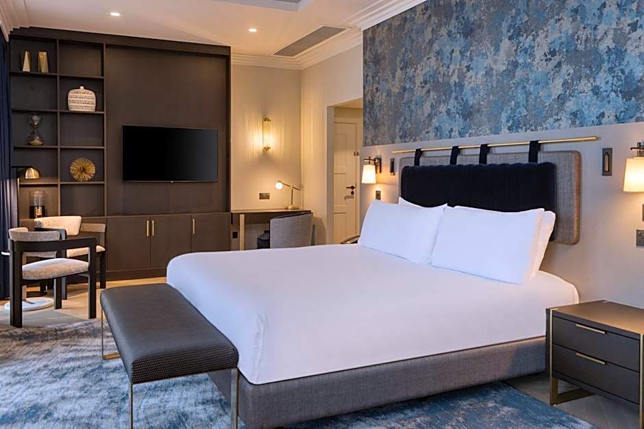 DoubleTree by Hilton Brighton Metropole