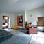 Cypress: Private Bedroom/Bathroom/Office, with Shared Pool, Hot tub