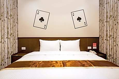 Economy Double Room(No Window)