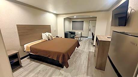 Queen Room with Two Queen Beds - Smoking