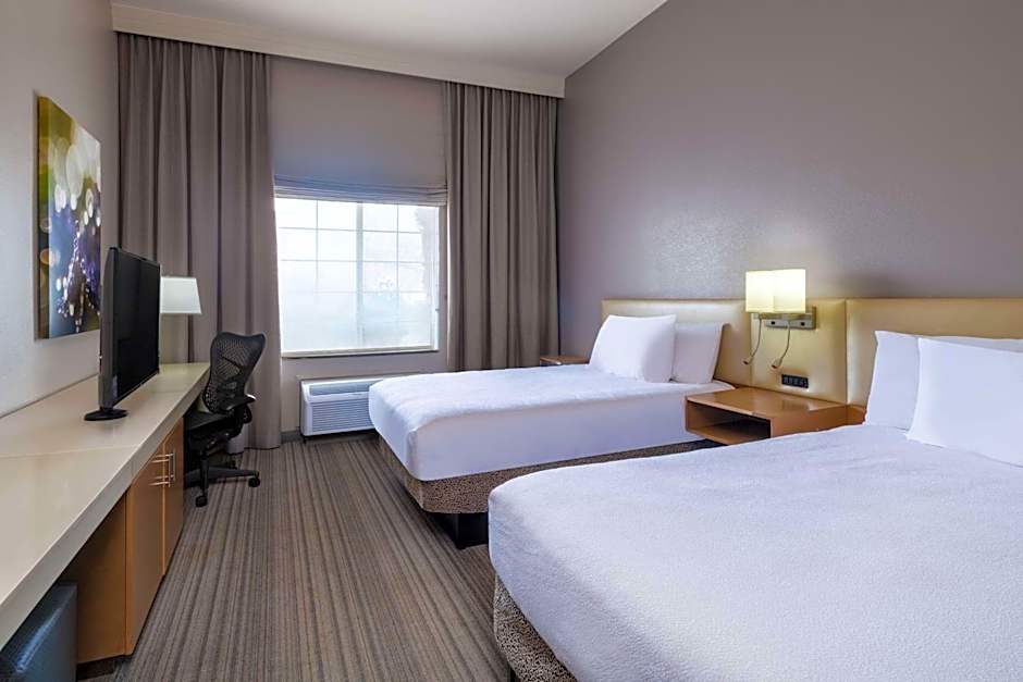 Hilton Garden Inn Bakersfield