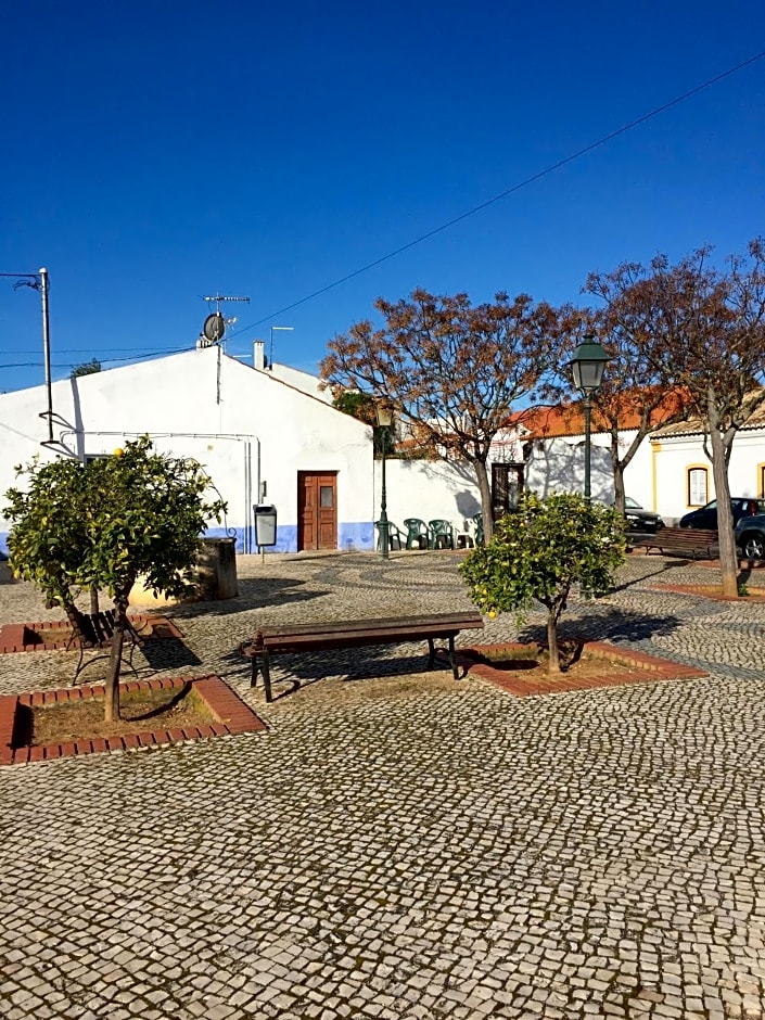 Casa Largo do Poço Guesthouse