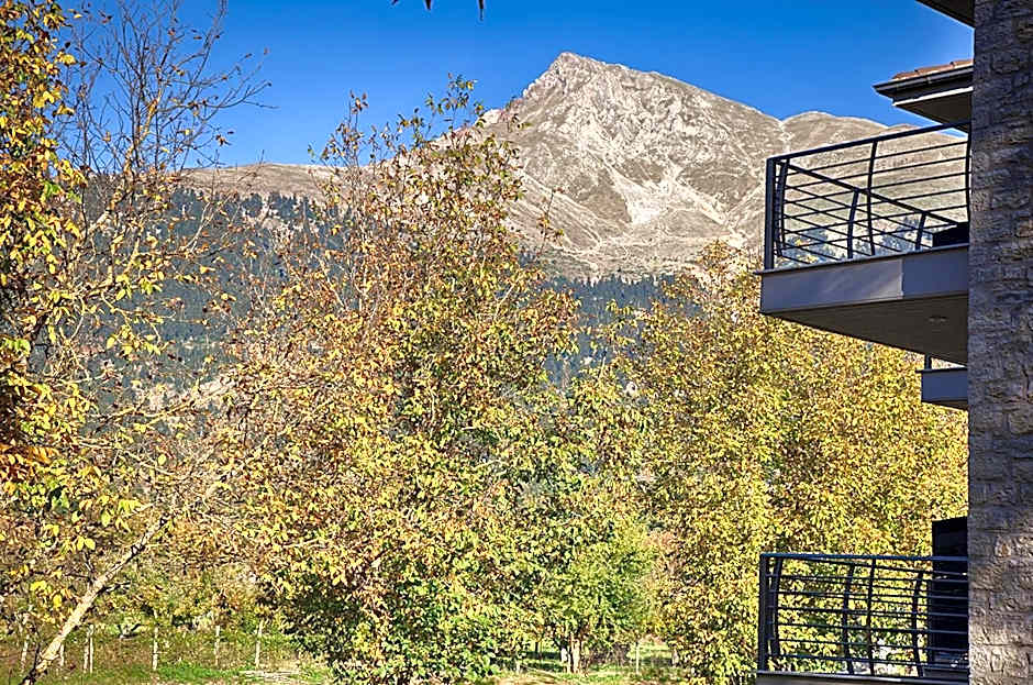 Oniropetra Boutique Hotel