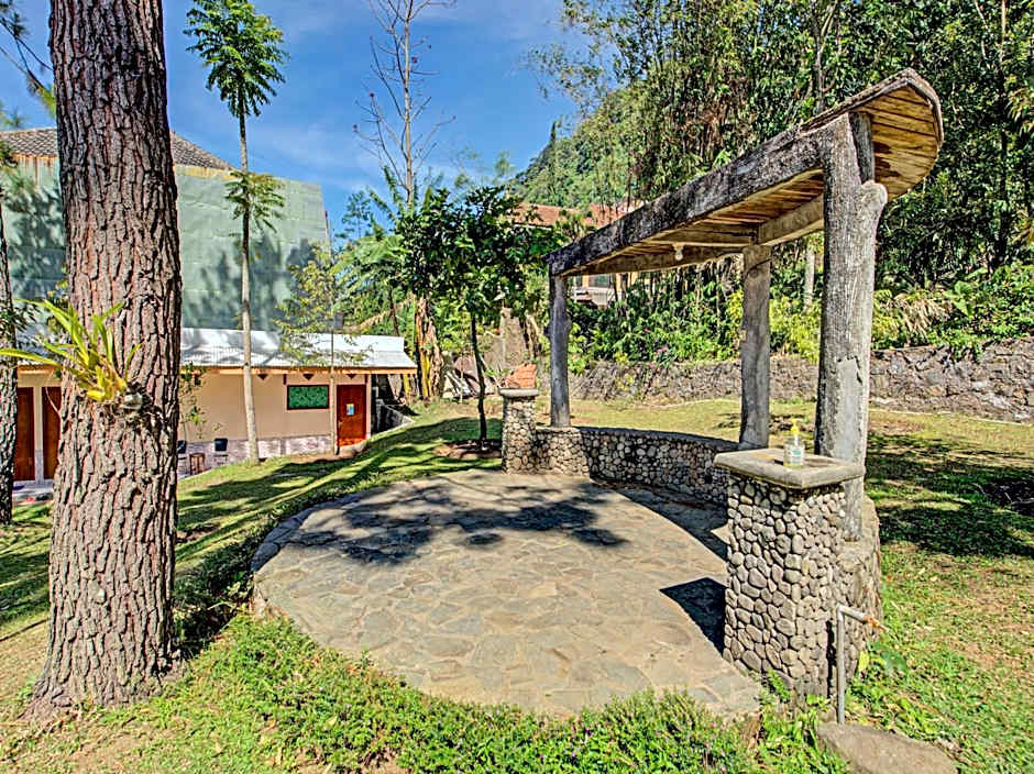 Hotel O Villa Inn App Trawas Bintaro Syariah