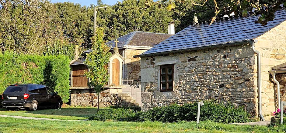 Habitaciones La Cuevona de Guitiriz,Parga, en el camino norte Lugo