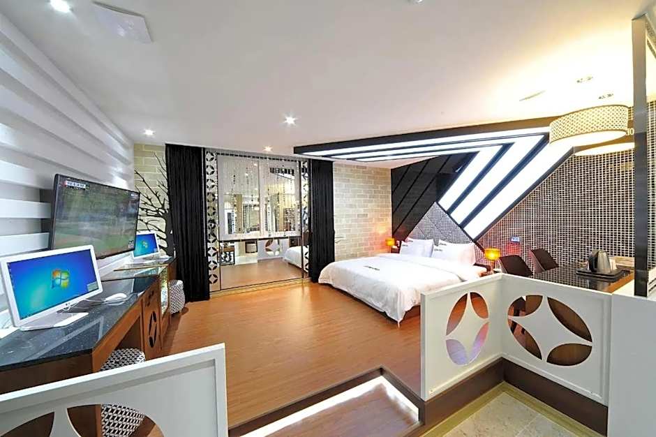 Mokpo Myeongpum Hotel