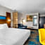 Days Inn & Suites by Wyndham Brandon Amphitheater
