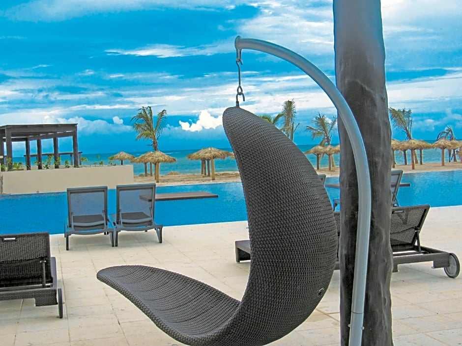 Royalton Blue Waters Autograph All-Inclusive Resor