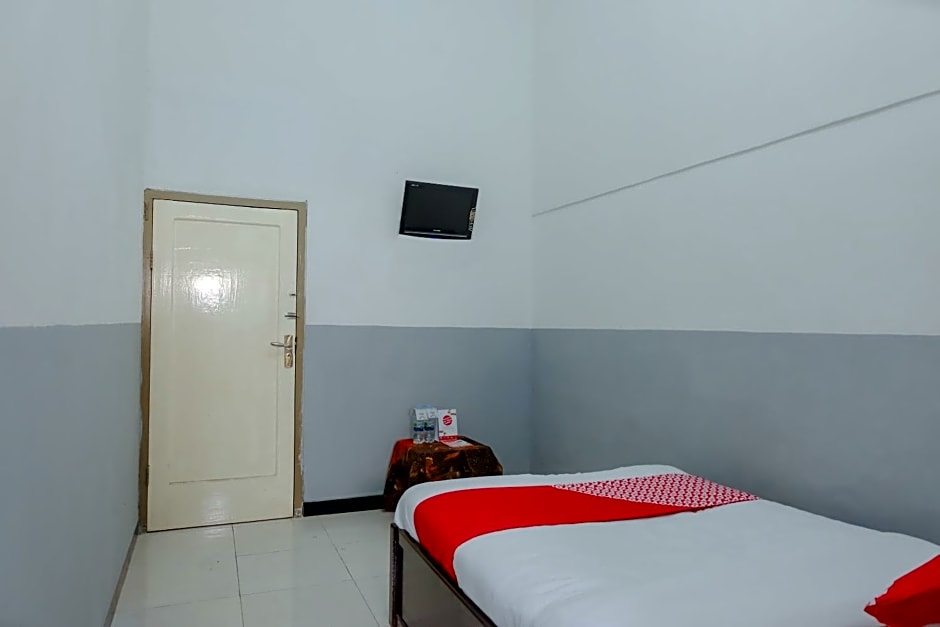 OYO 1028 Garuda Residence