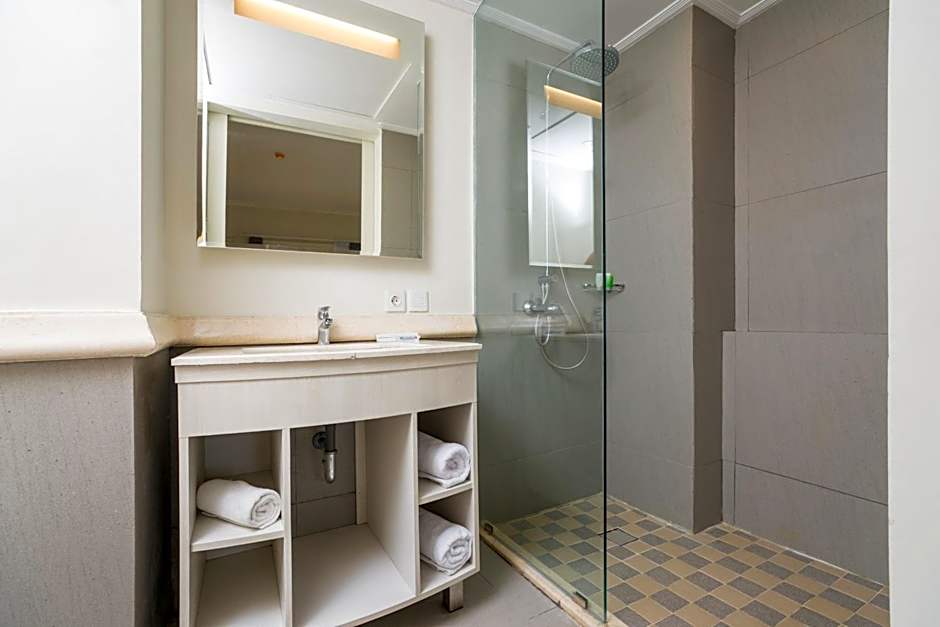 Alron Hotel Kuta