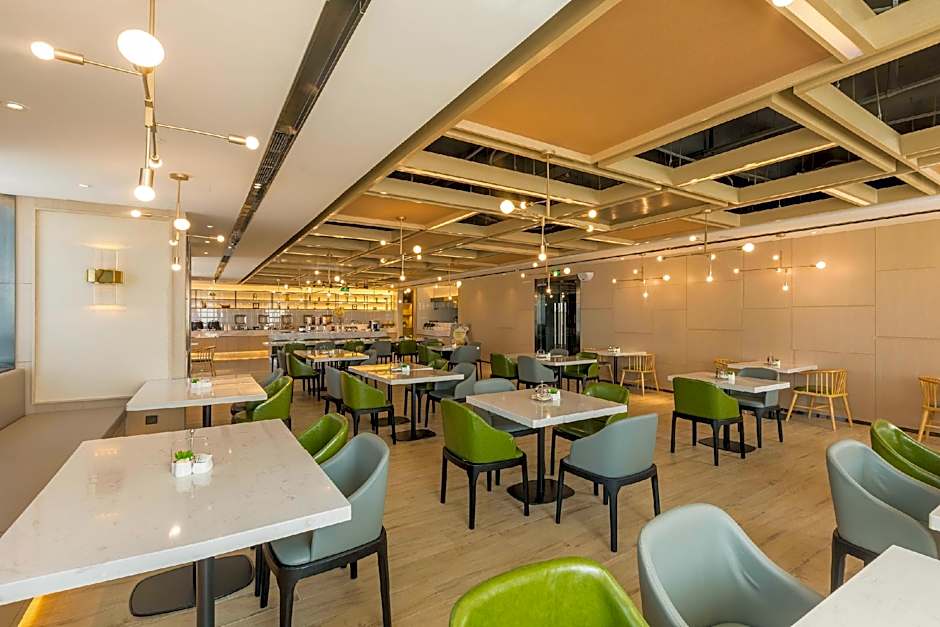 Atour Hotel Xi'an Gaoxin Jinye Road Branch                                                 