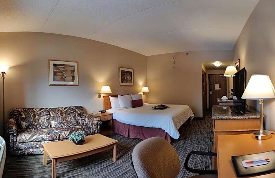 Humphry Inn And Suites