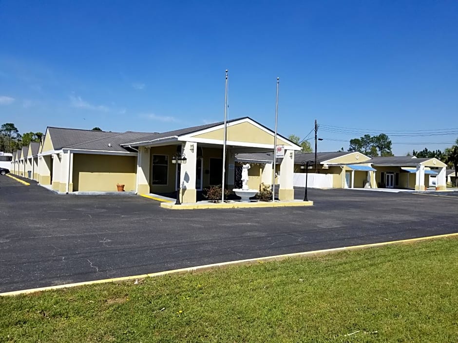 Rodeway Inn & Suites