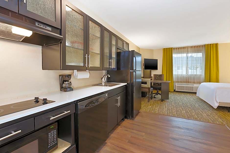 Candlewood Suites Washington North By IHG