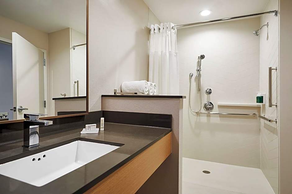Fairfield Inn & Suites by Marriott Kansas City Belton