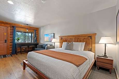 King Room with Mountain View