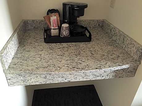 King Room - Non-Smoking