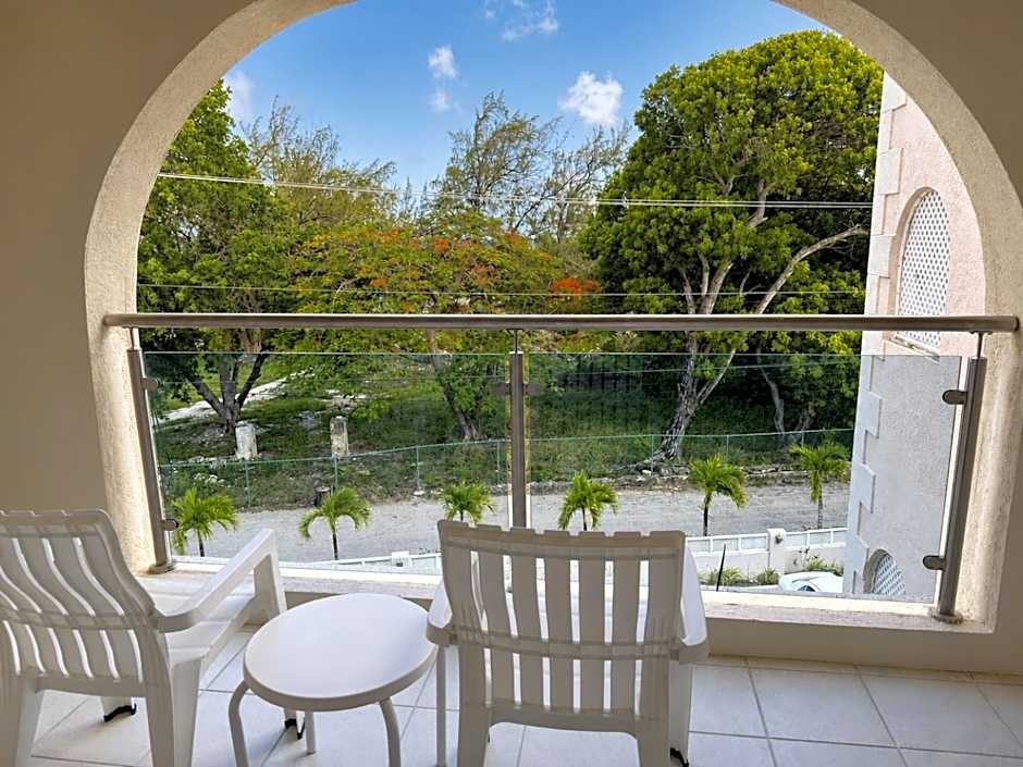Sunbay Hotel- Daily Breakfast & Beach Access Included