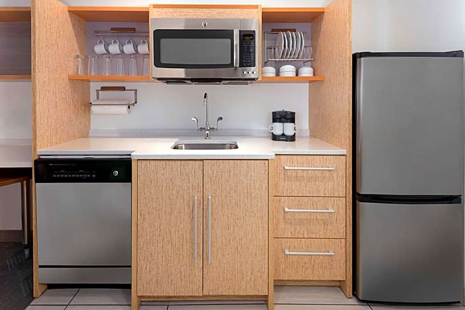 Home2 Suites By Hilton Buffalo Airport/Galleria Mall