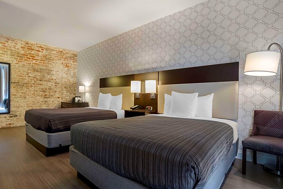 Best Western Plus St. Christopher Hotel