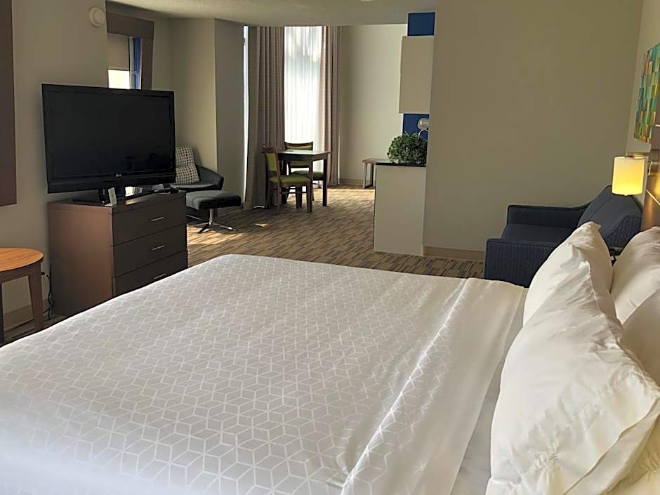 Holiday Inn Express and Suites Quakertown - Allentown Area By IHG