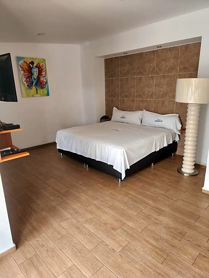 MOTEL PREMIER