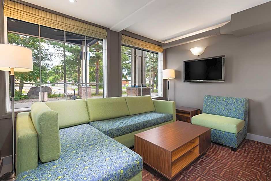 Super 8 by Wyndham Sault Ste Marie On