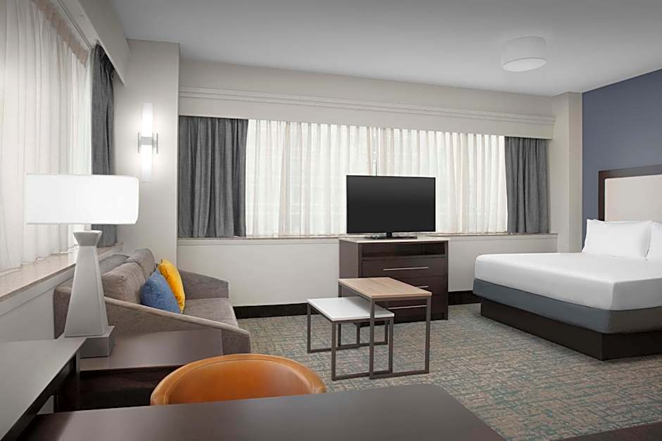 Homewood Suites By Hilton Dallas Downtown