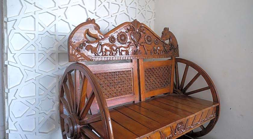 RedDoorz near Grojogan Sewu Tawangmangu