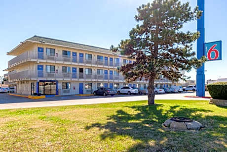 Motel 6-Garland, TX - Dallas