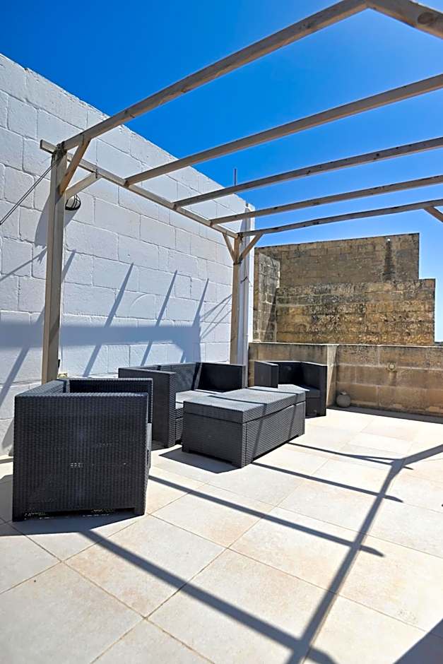 The Cloisters Bed And Breakfast