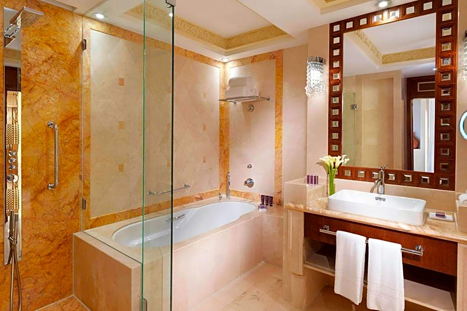 Al Bustan Palace, a Ritz-Carlton Hotel