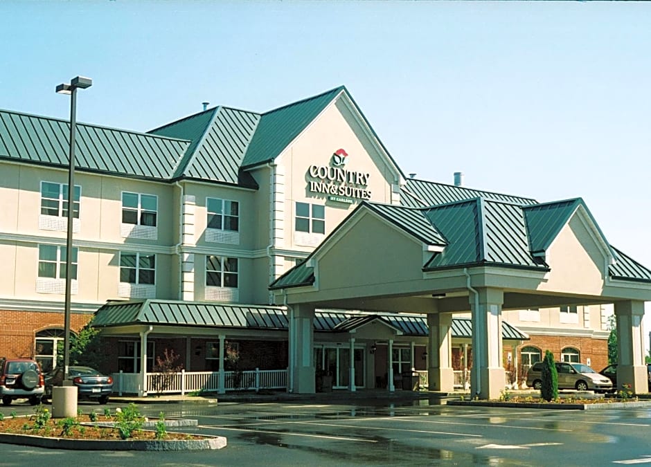 Country Inn & Suites by Radisson, Brockton (Boston), MA